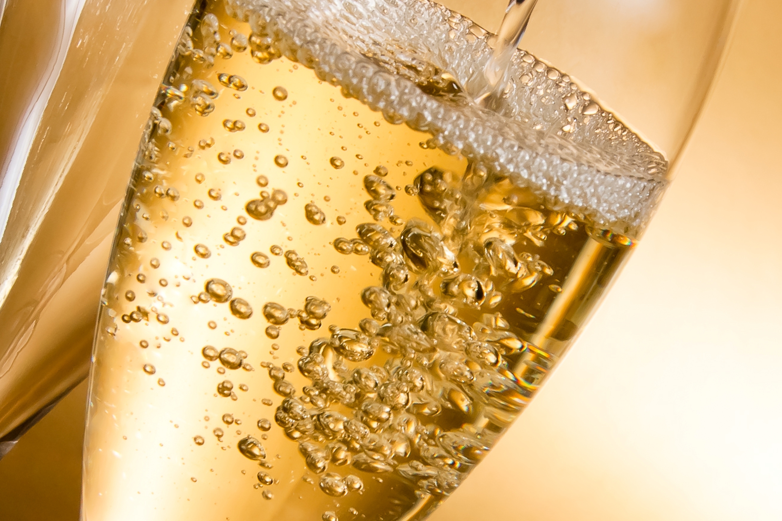Dossier – la physique des bulles de champagne