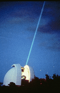 Mesure laser de la distance Terre/Lune depuis l'observatoire Mc Donald. Source : Nasa